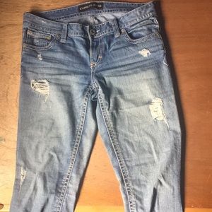 Express barely boot jeans 8L